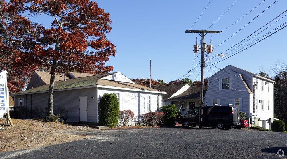 More Photos Of 116 Route 3A Rd, Sagamore Beach Office For Lease