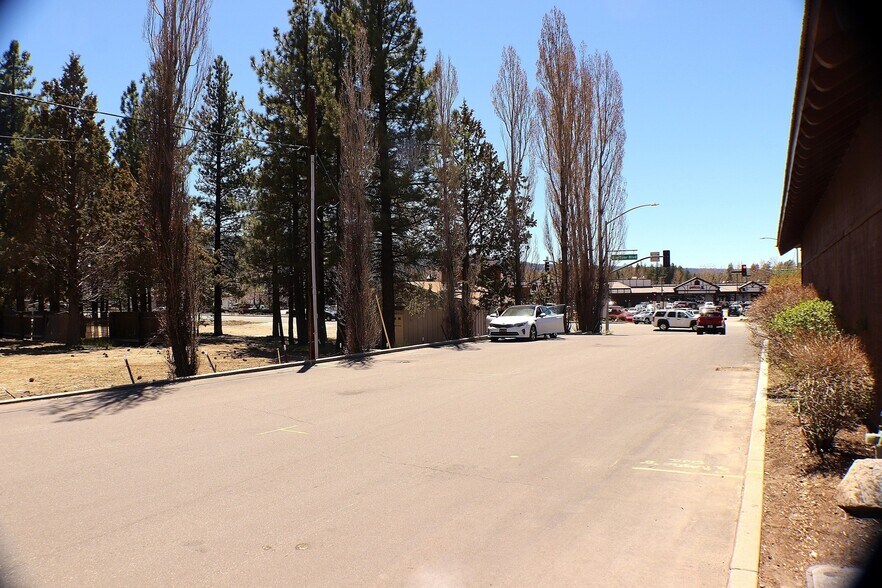 More Photos Of 42167 Big Bear Blvd, Big Bear Lake Land For Lease