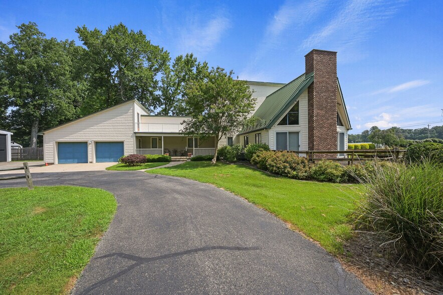 More Photos Of 9155 Campbell Ln, Bridgeville Office For Sale