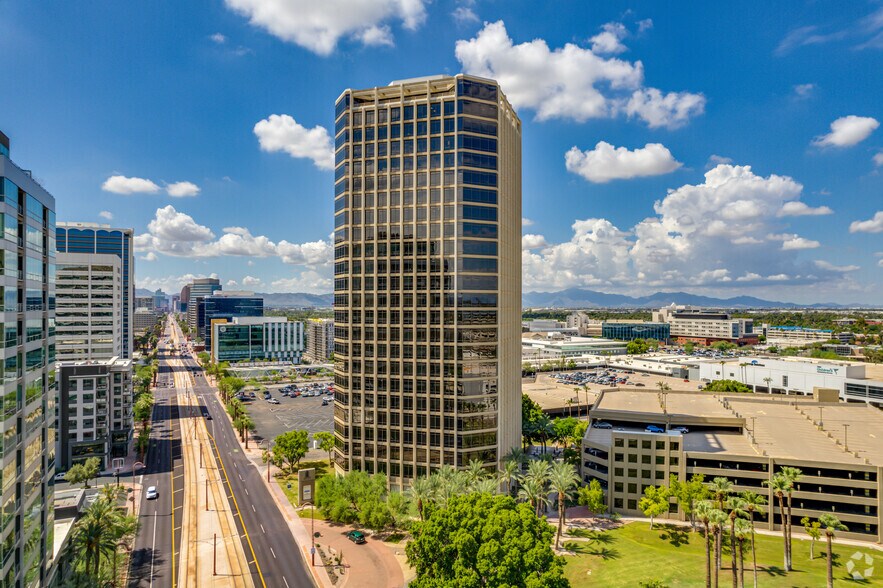 More Photos Of 3200 N Central Ave, Phoenix Office For Lease