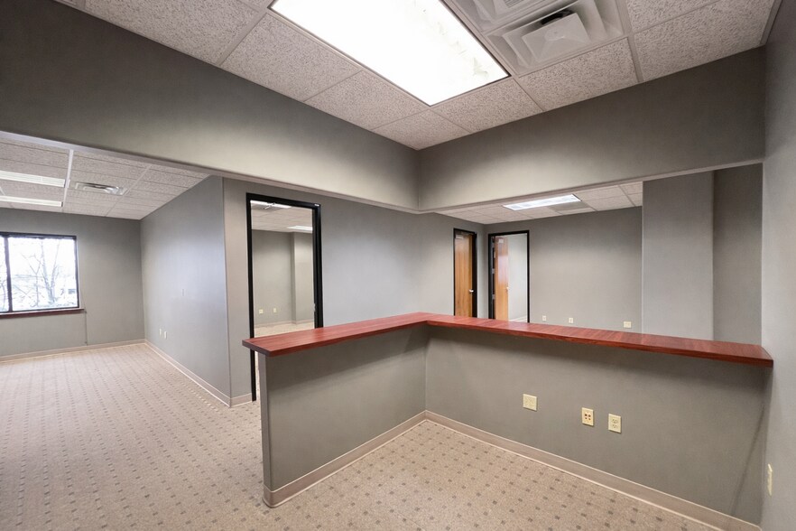 More Photos Of 37 Sandstone Cir, Jackson Medical For Lease