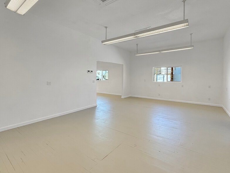 More Photos Of 36805 Cathedral Canyon Dr, Cathedral City Industrial For Sale