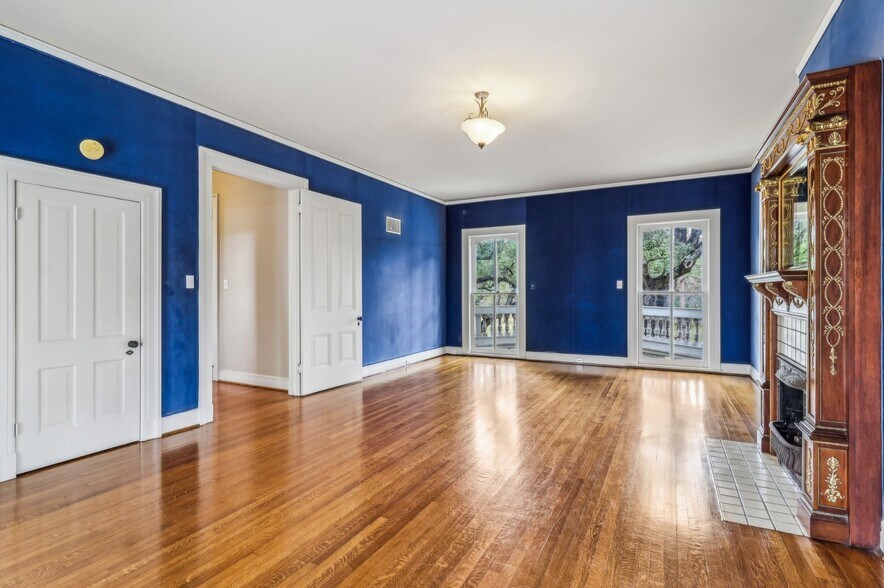 More Photos Of 7735 Mocking Bird Ln, San Antonio Lodge Meeting Hall For Sale