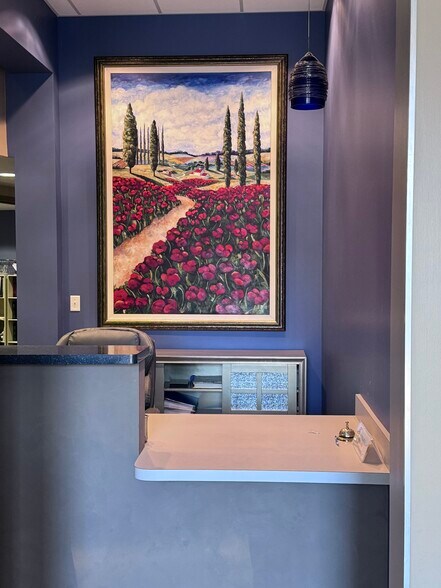 More Photos Of 1646 Westgate Cir, Brentwood Medical For Sale