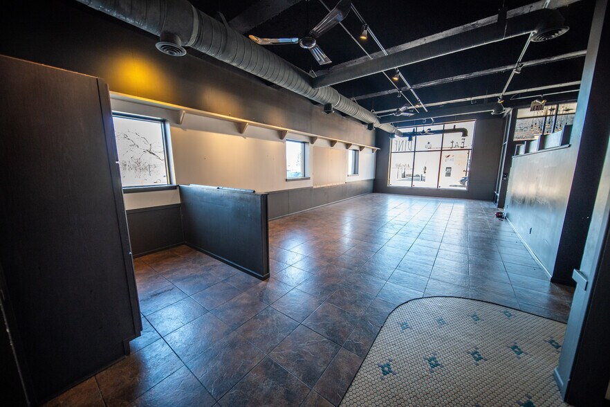 More Photos Of 100 Sibley St, Hastings Restaurant For Lease