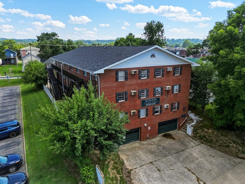 More Photos Of 1737 6th Ave, Huntington Apartments For Sale