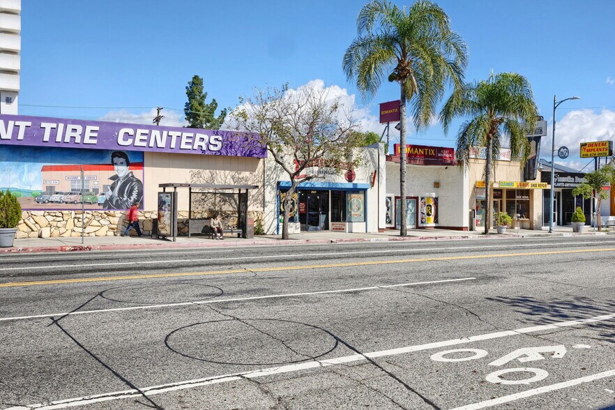 More Photos Of 21627 Sherman Way, Canoga Park Storefront For Sale