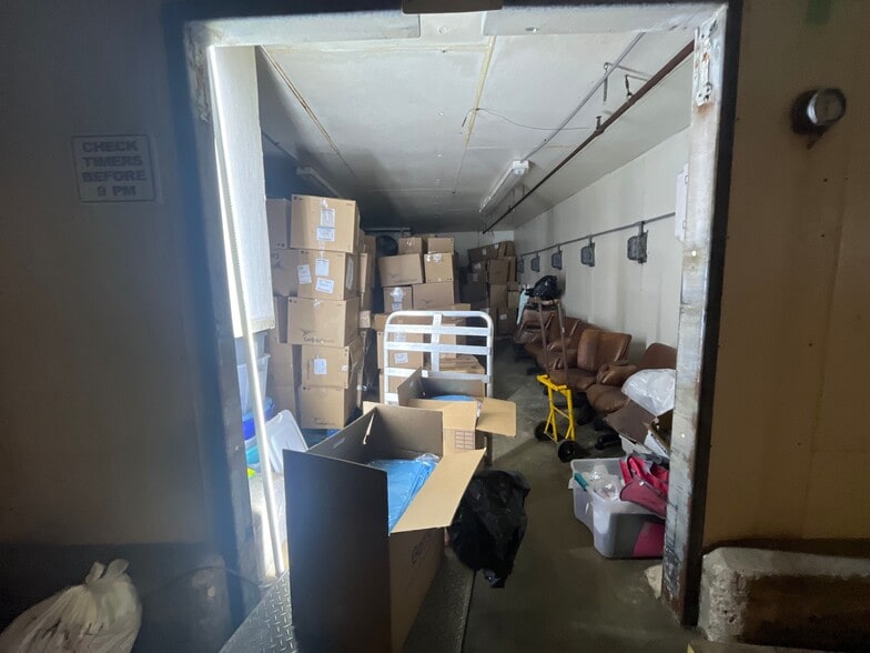 More Photos Of 1300-1344 S Front St, Philadelphia Warehouse For Sale