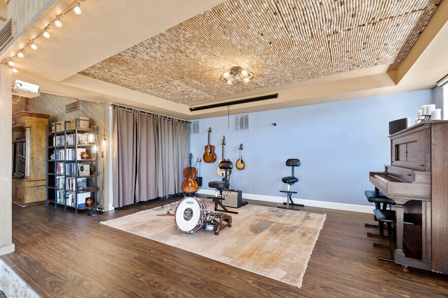 More Photos Of 10580 E Swinging Bridge Ln, Cornville Specialty For Sale
