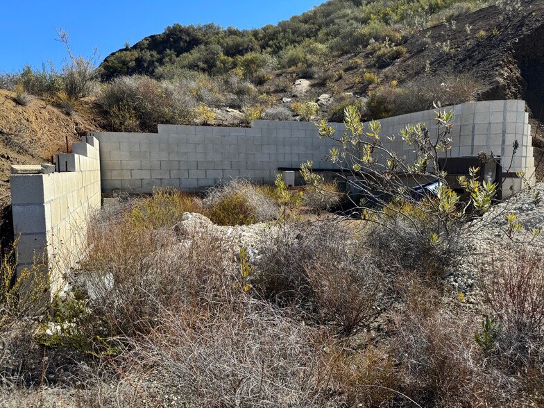 More Photos Of 25858 Mulholland hwy, Calabasas Land For Sale
