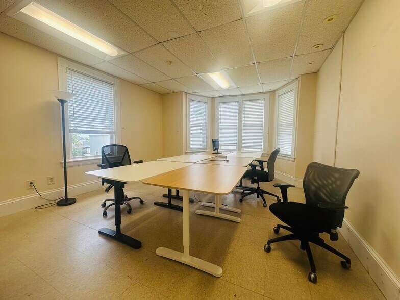 More Photos Of 420 Washington St, Dorchester Office For Lease