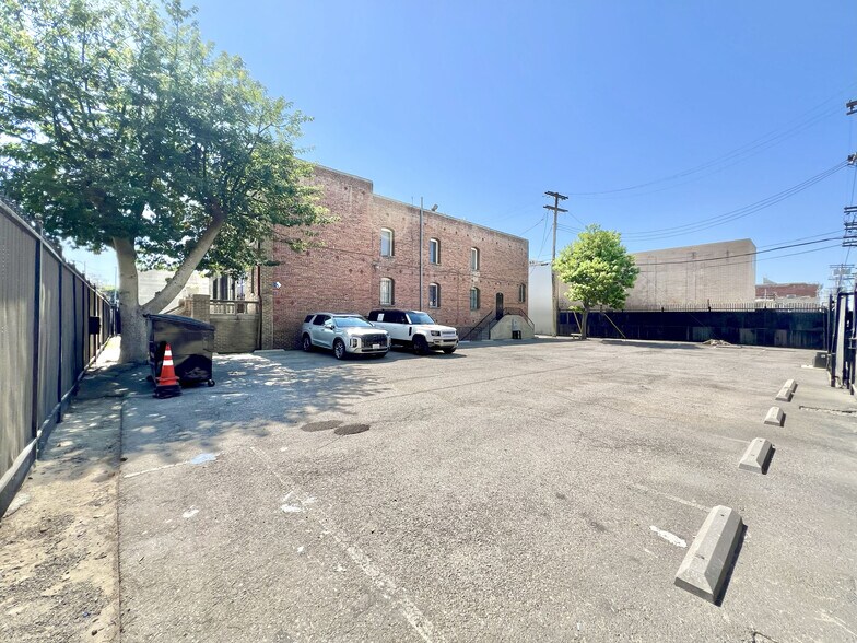 More Photos Of 606 E 6th St, Los Angeles Loft Creative Space For Sale