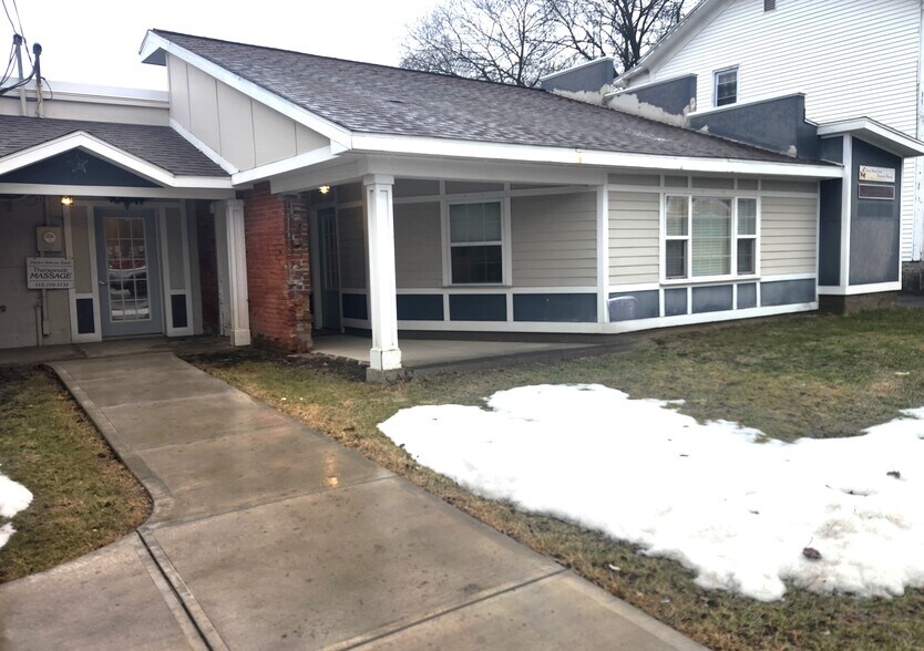 More Photos Of 8914 N Seneca St, Weedsport Freestanding For Sale