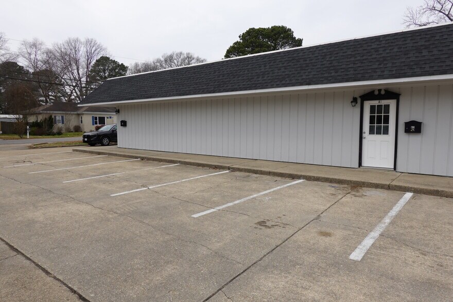 More Photos Of 1806 Hayward Ave, Chesapeake Loft Creative Space For Lease