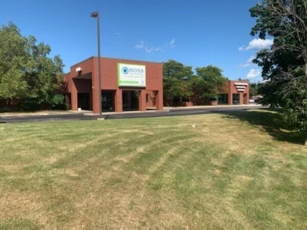 More Photos Of 301-303 Sterling Dr, Orchard Park Medical For Lease