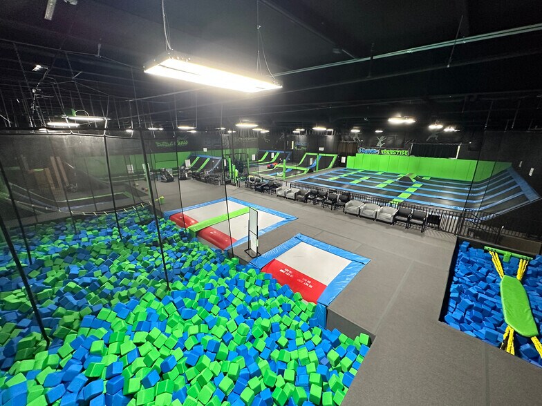 More Photos Of 1250 4th Ave NW, Minot Storefront For Lease