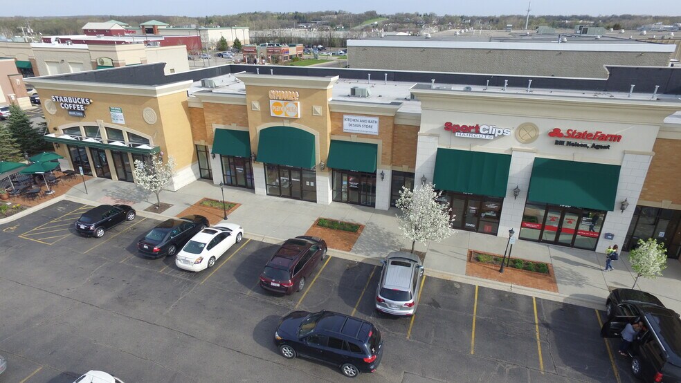 More Photos Of 1800-1900 Main St, Saint Charles Unknown For Lease