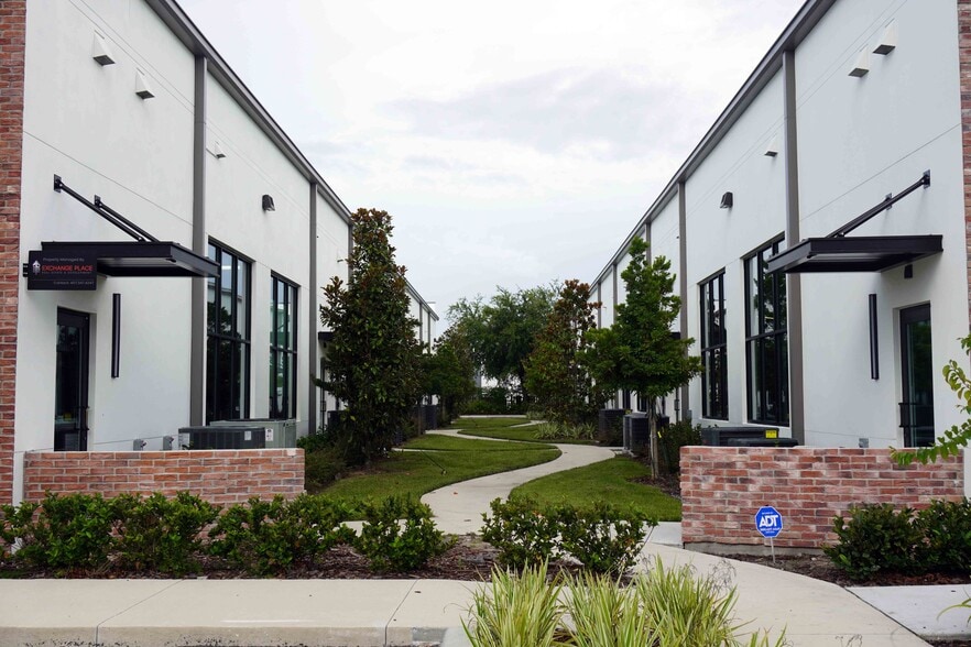 More Photos Of 775 Garden Commerce Pky, Winter Garden Research And Development For Lease