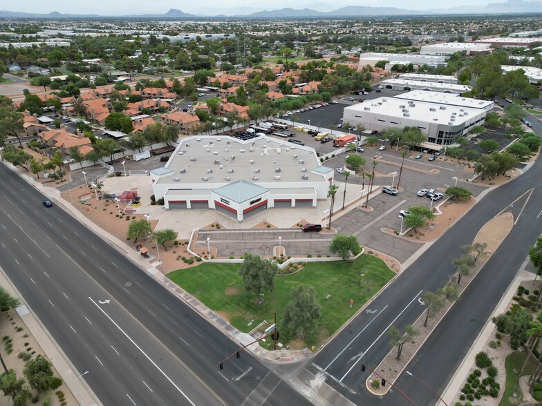 Primary Photo Of 3333 N Arizona Ave, Chandler Auto Dealership For Lease