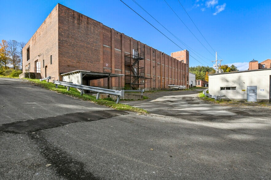 More Photos Of 20 Keeler St, Pittsfield Manufacturing For Sale