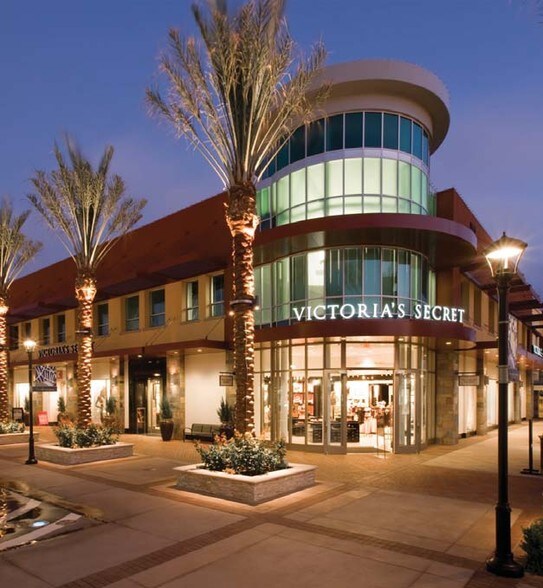 More Photos Of 13925 City Center Dr, Chino Hills General Retail For Lease