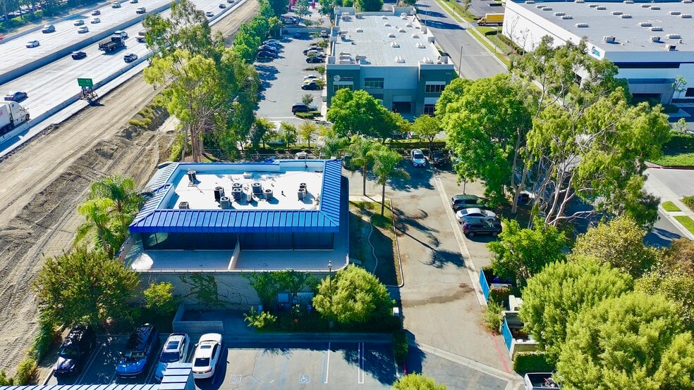 More Photos Of 9233 Charles Smith Ave, Rancho Cucamonga Flex For Sale