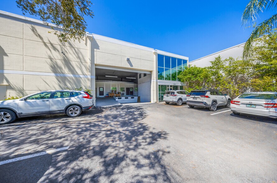 Primary Photo Of 8127 NW 29th St, Miami Warehouse For Sale