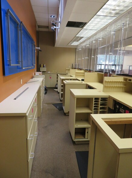 More Photos Of 300 E Dania Beach Blvd, Dania Bank For Lease