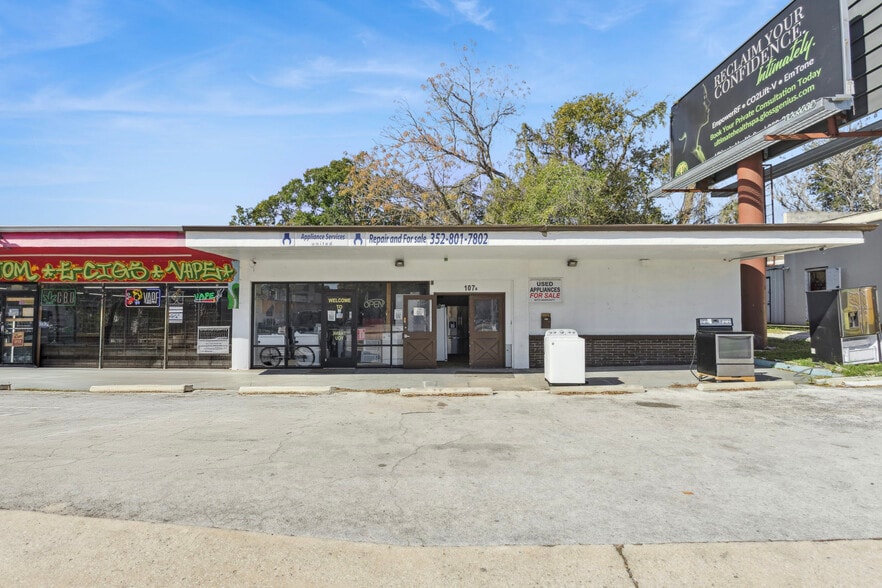 More Photos Of 107 S 14th St, Leesburg General Retail For Sale