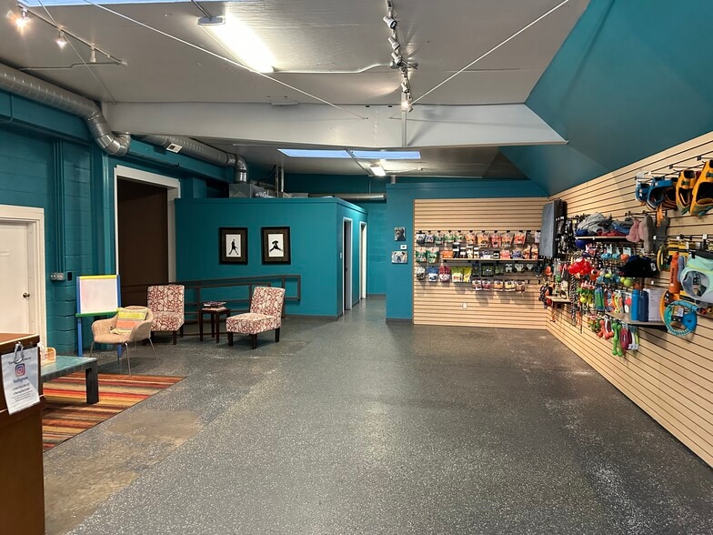 More Photos Of 2827 S 2300 E, Salt Lake City Storefront For Lease