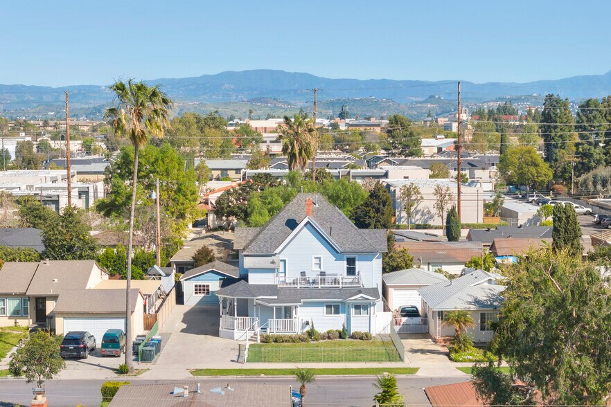 Primary Photo Of 461 N Citrus St, Orange Apartments For Sale