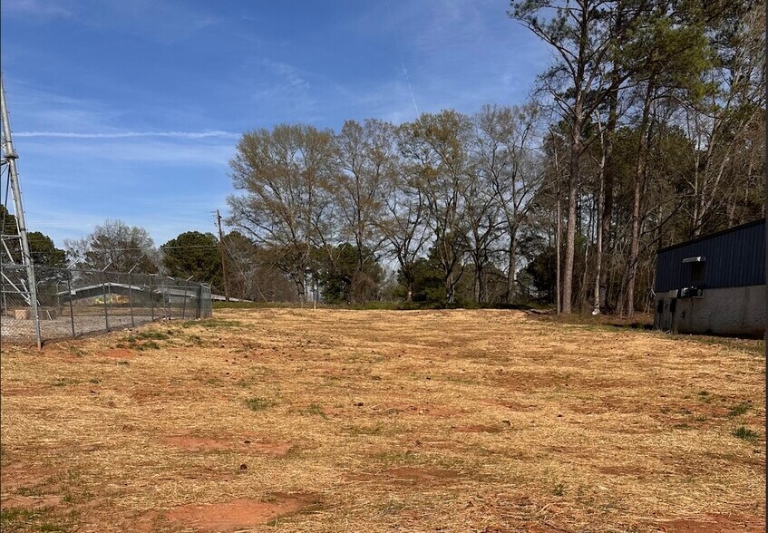 More Photos Of 9278 Main ct, Jonesboro Land For Lease