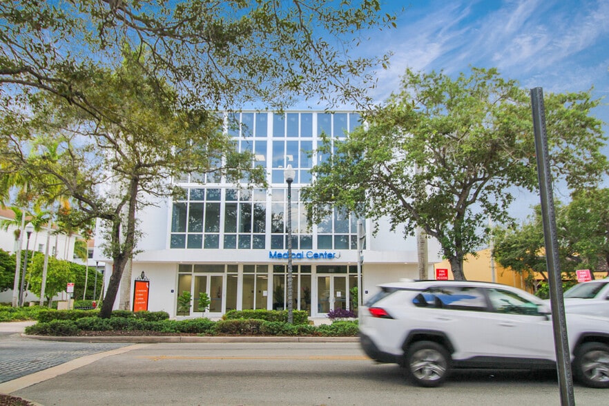 More Photos Of 304 N Krome Ave, Homestead Medical For Lease