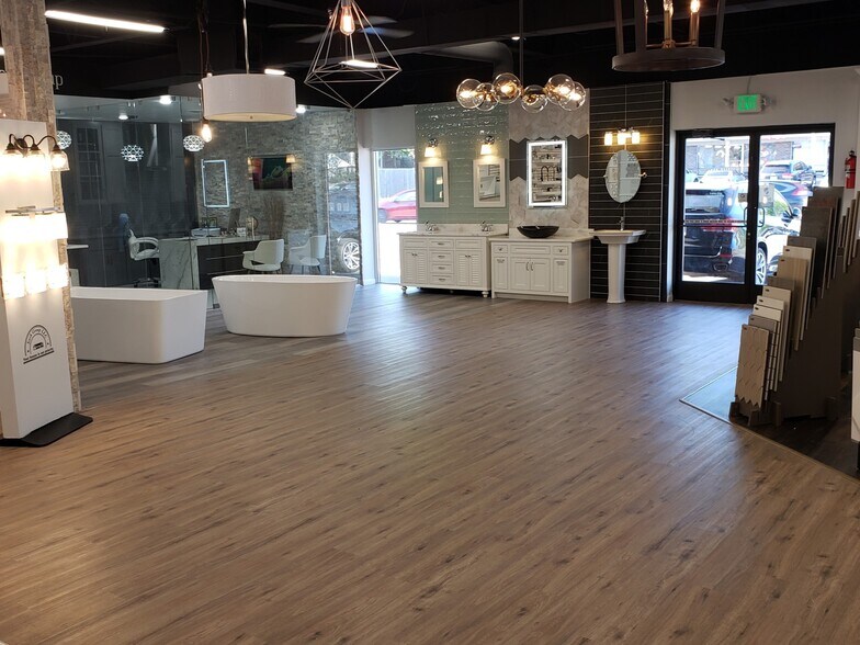 More Photos Of 12119 Johnson Dr, Shawnee Storefront For Sale