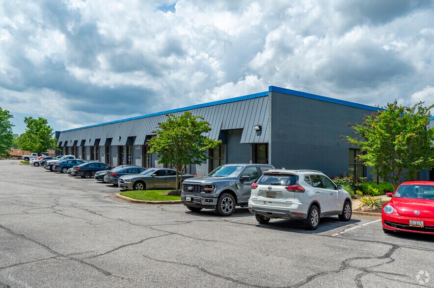 More Photos Of 4720 Boston Way, Lanham Light Distribution For Lease