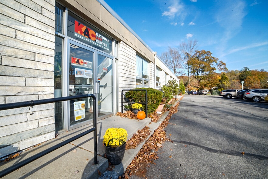 More Photos Of 40 Radio Circle Dr, Mount Kisco Flex For Sale