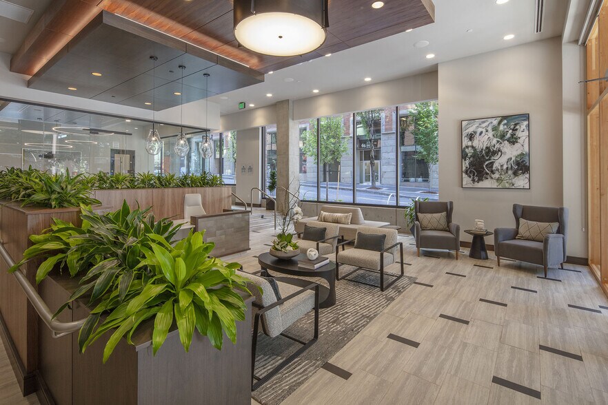 More Photos Of 140 SW Columbia St, Portland Apartments For Lease