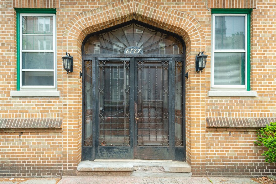 More Photos Of 87-87 116th St, Richmond Hill Multifamily For Sale