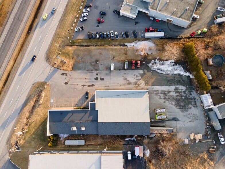 More Photos Of 139 Boul Sir-Wilfrid-Laurier, St-Basile-le-Grand Freestanding For Sale