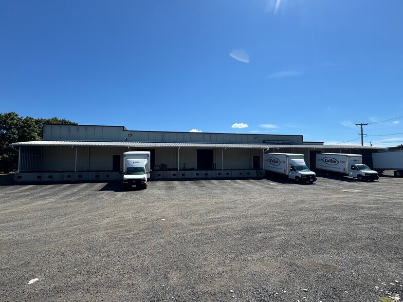 More Photos Of 350 N Cherry Street Ext, Wallingford Manufacturing For Lease