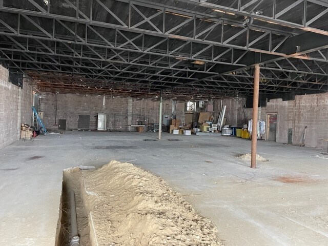 More Photos Of 125 Ferry Rd SE, Fort Walton Beach General Retail For Lease