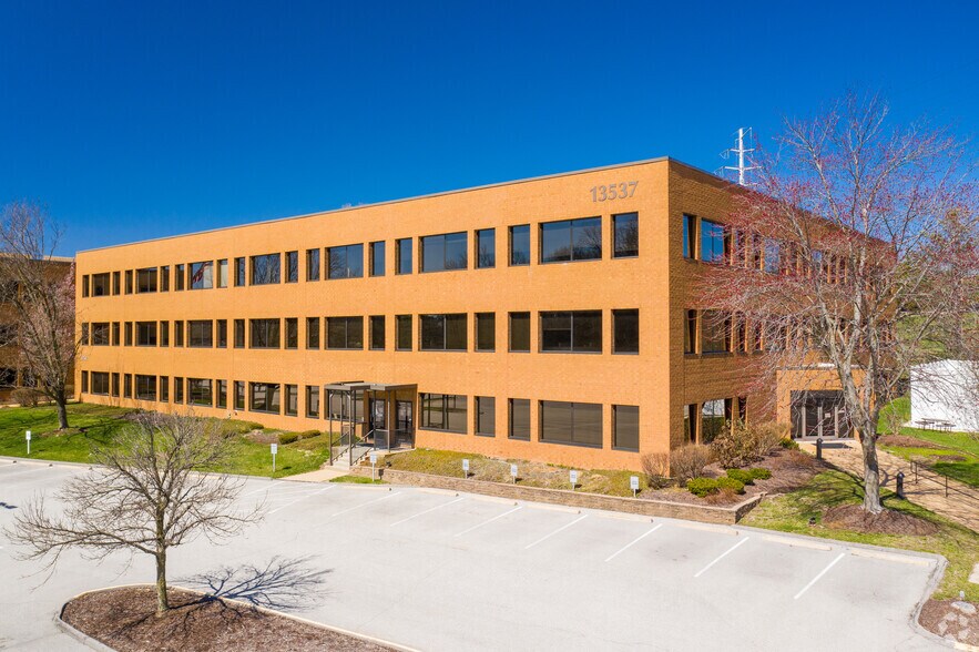Primary Photo Of 13537 Barrett Parkway Dr, Ballwin Office For Lease