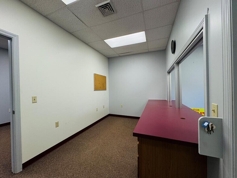 More Photos Of 8 Main St, Towanda Office For Lease