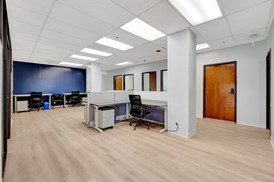 More Photos Of 18800 Delaware St, Huntington Beach Medical For Lease