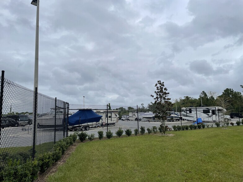 More Photos Of 5371 Young Pine Rd, Orlando Land For Lease