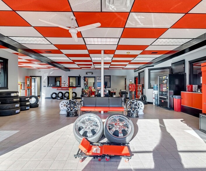 More Photos Of 110 N Courtland St, East Stroudsburg Auto Dealership For Sale