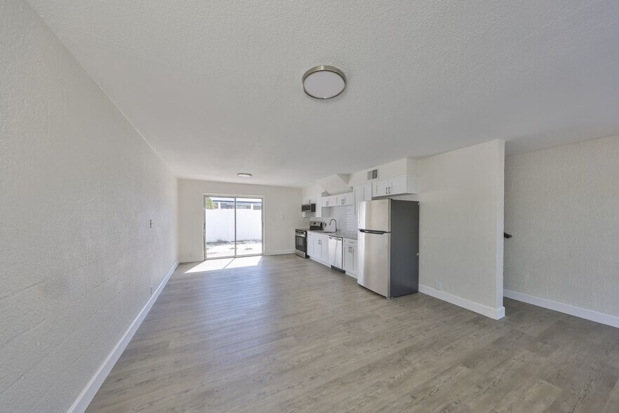 More Photos Of 11916-11982 133rd Ave, Largo Apartments For Sale