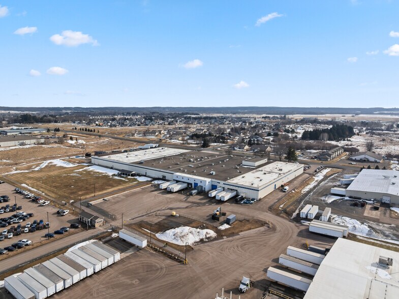 More Photos Of 805 Seminole Ave, Osceola Warehouse For Sale
