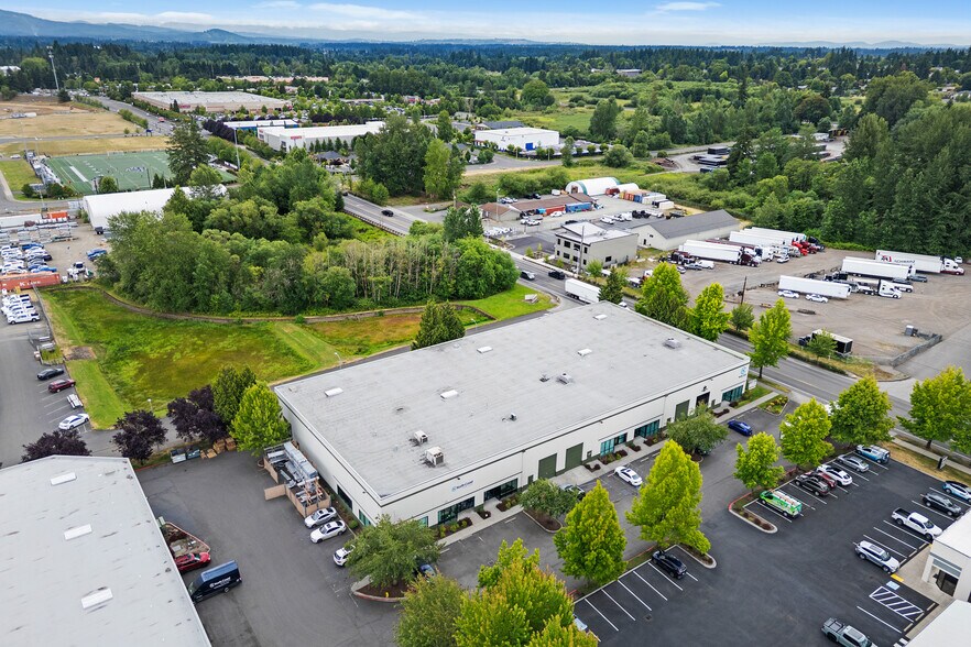 More Photos Of 5900 NE 88th St, Vancouver Distribution For Lease