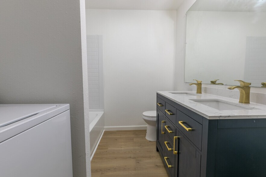 More Photos Of 9258 Birch St, Spring Valley Apartments For Sale